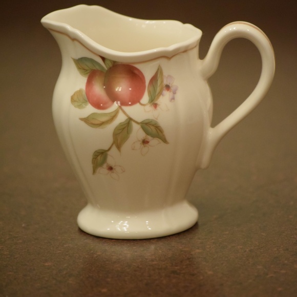 Noritake Fruit Canyon Creamer - Picture 2 of 5